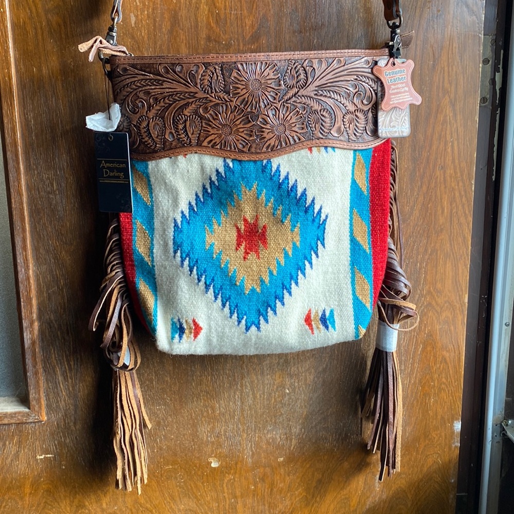 BRAND NEW American Darling purse with tags. Fringe still bundled.